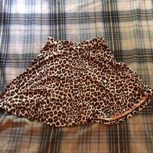 Retro cheetah skirt.